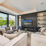 Namu Willa Marbella